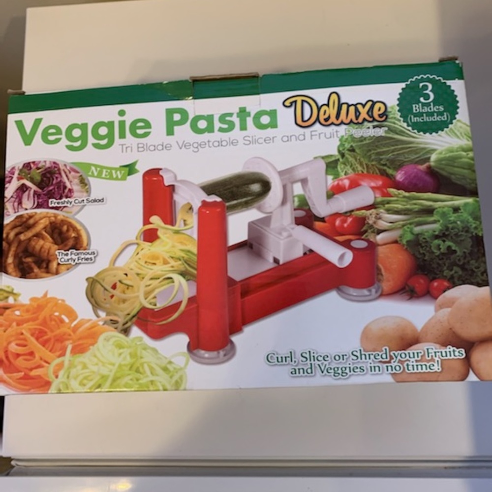 Veggie pasta maker